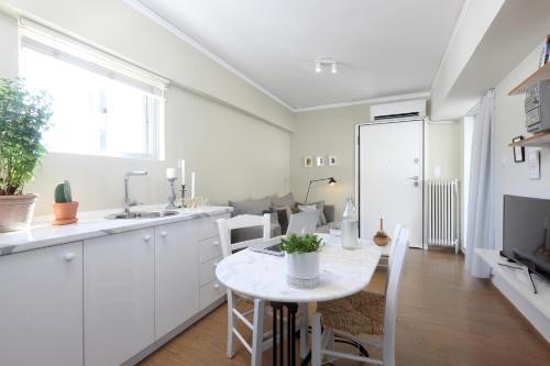 Live in Athens THISEIO Residencies - image 2