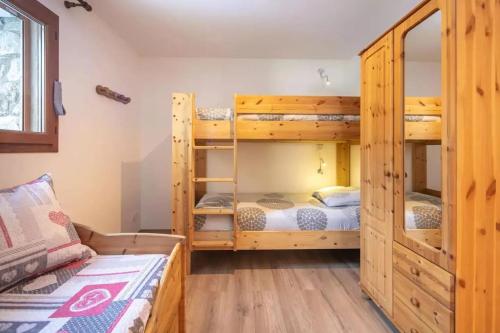House with 2 bedrooms in Valloire with wonderful mountain view furnished garden and WiFi 1 km from the slopes - image 10