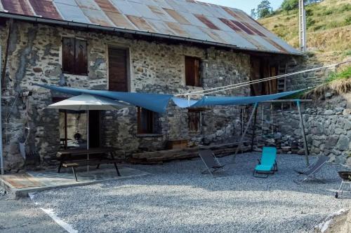 House with 2 bedrooms in Valloire with wonderful mountain view furnished garden and WiFi 1 km from the slopes - image 9