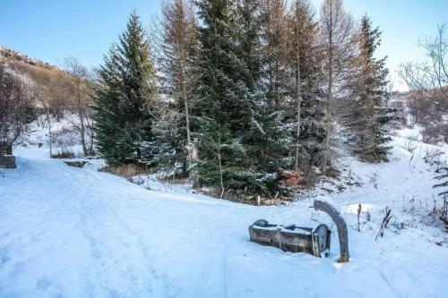 House with 2 bedrooms in Valloire with wonderful mountain view furnished garden and WiFi 1 km from the slopes - image 14