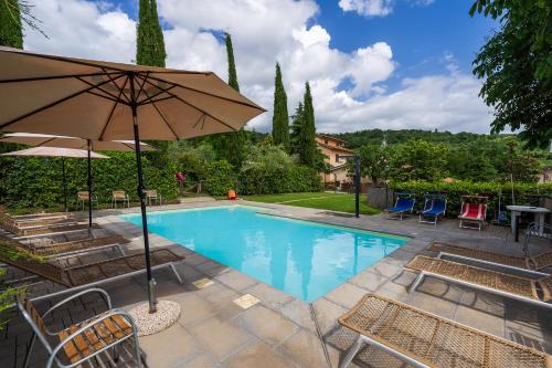 Úszómedence, Agriturismo Fattoria Podere Peciano in Mezzavia
