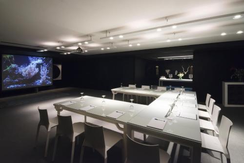 President Hotel - image 4