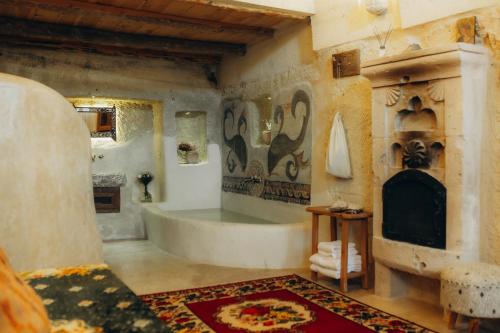 room detail thumbnail 2