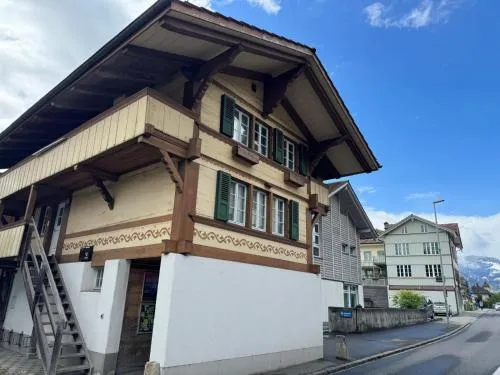 Chalet Studio Apartment with Aircon in Interlaken, Schweiz