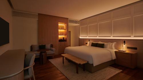 Courtyard Suite with Private Jacuzzi [Newly Renovated] image 3