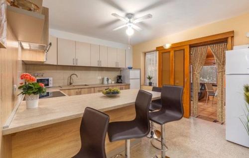 Vila San Sebastian in สเวติ อีแวน