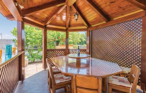 Vila San Sebastian in สเวติ อีแวน