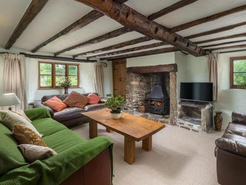 Vybavení, Hay Meadow Farm, Cosy Thatched Holiday Cottage in Ashwater