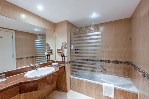 room detail thumbnail 2