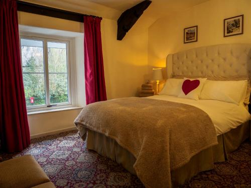 Pen-Y-Bont Hotel - image 9
