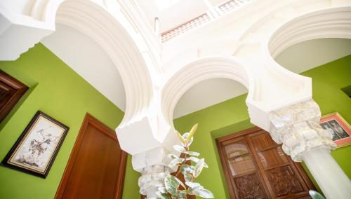 Létesítmények, Hosteria Lineros 38 near Régészeti Múzeum