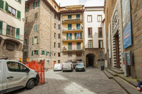 Santo Stefano Apartment by Mamo Florence - main image