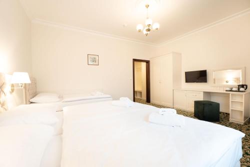 Triple Room image 5