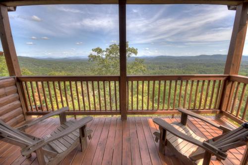 Grand Bluff Retreat - Unforgettable Mountain Views in Mineral Bluff, USA