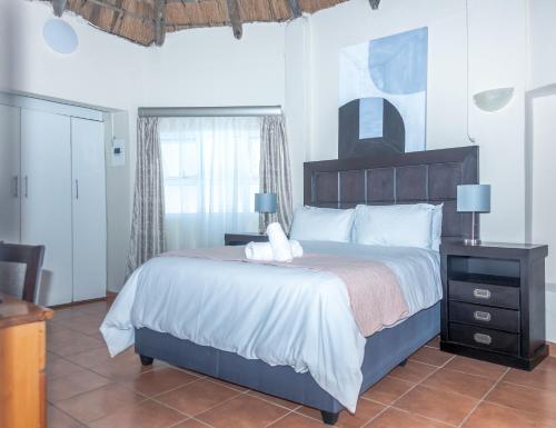 Ulifalodge & functions in Dawncliffe