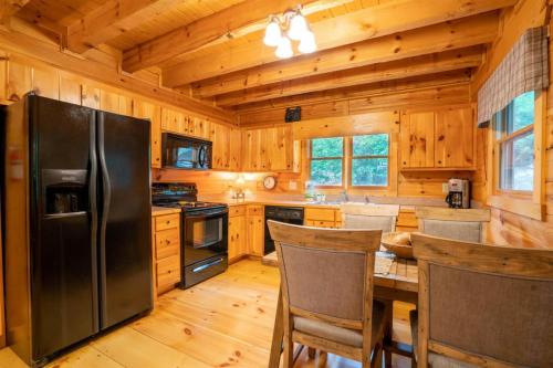 Hibernation Station - Cherry Log GA in Blue Ridge, USA