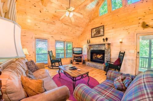 Morning Breeze - Pet Friendly with Mountain Views in Blue Ridge, USA