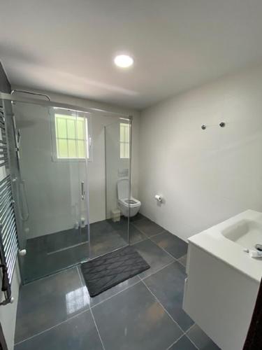 Shower, DENIA VILLA PISCINE PR - Vue Mer in Campusos