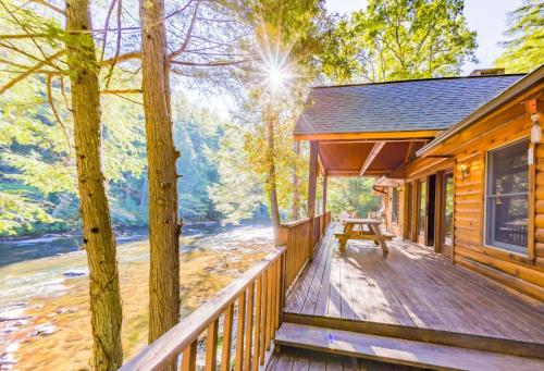 Rivers D Lite - Trout fishing tubing kayaking in Blue Ridge, USA