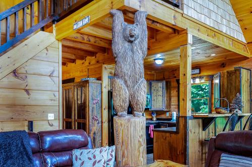 Papa Bears Den - A Cozy Mountain Escape in Mineral Bluff, USA
