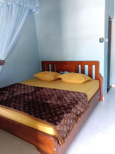 JUNGLE LIFE GUEST HOUSE - Trekking & Transport Only Book With Us in Bukit Lawang