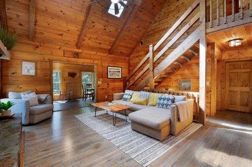 Cherry Goose Lodge - Cherry Log GA in Cherry Log, USA