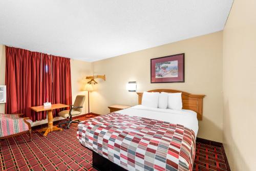 Americas Best Value Inn Decatur - image 2