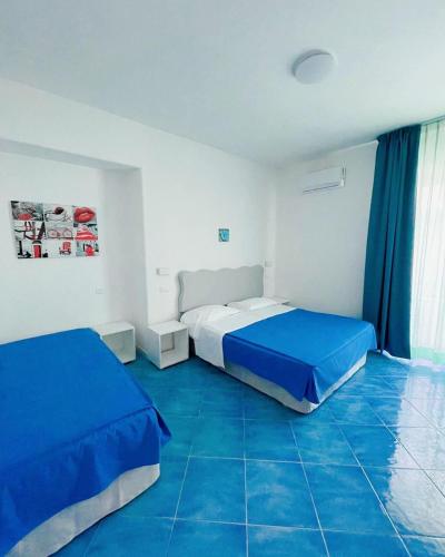 Superior Double Room image 2
