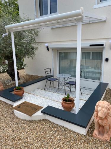 Létesítmények, appart studio RDC de maison avec extérieur proche Reims (appart studio RDC de maison avec exterieur proche Reims) in Tinqueux