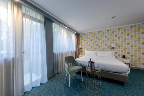 Juliana Hotel Cannes - image 14