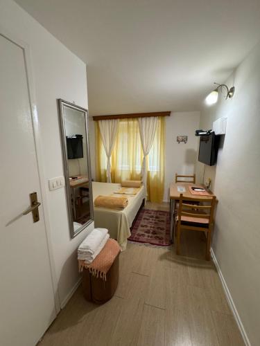 Hostel Lena-Mostar - image 12