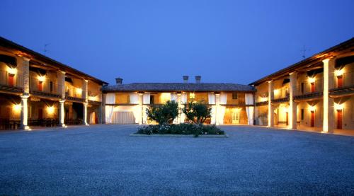 Agriturismo Cà Del Lupo - Hotel - Palazzolo sullʼOglio