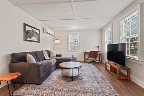 The Stables by Saratoga Stays in Saratoga Springs, USA