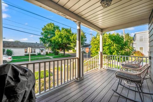 The Front Porch by Saratoga Stays in Saratoga Springs, USA