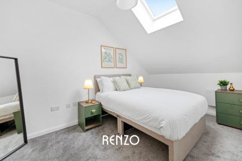 Inviting 1-bed Apartment in Newark on-Trent by Renzo, Free Parking and Wi-Fi! Inviting 1-bed Apartment in Newark on-Trent by Renzo, Free Parking and Wi-Fi!