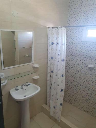 Hermoso Departamento en Quines in Quines