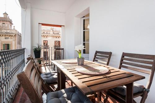 Beautiful apartment with terrace in Barcelona 1