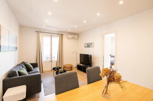 Beautiful apartment with terrace in Barcelona 2