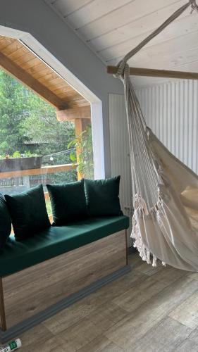 Кам'яний двір (Кам'янии двір) in มิคูลิชิน