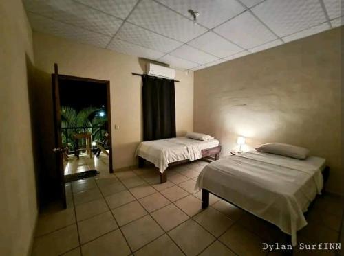 2 double beds