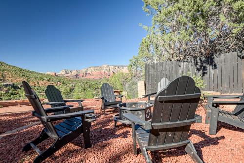 Sedona Desert River-Private Watering Hole on Oak Creek, Direct Red Rock Views, Chapel Area!