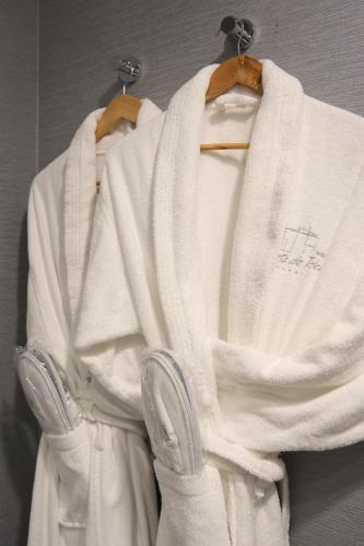 Hotel Puerta de Toledo - image 8