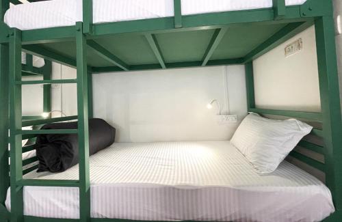 1 bunk bed