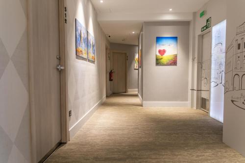 Hotel Puerta de Toledo - main image