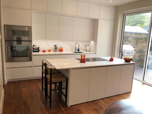 Homestay SW6 Near Central London! A Plus Double Bed and Private Bath, Londyn (zdjęcie 9)