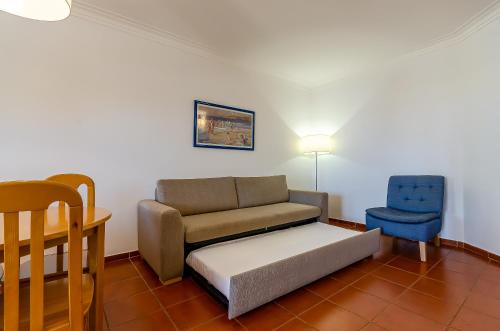One-Bedroom Apartment with Balcony image 8