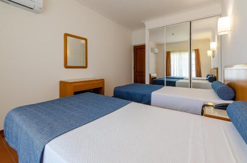 One-Bedroom Apartment with Balcony image 5