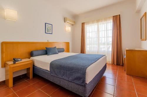 Two-Bedroom Apartment with Balcony image 4