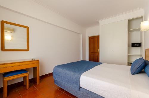 Two-Bedroom Apartment with Balcony image 6