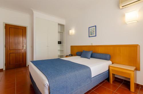 Two-Bedroom Apartment with Balcony image 3